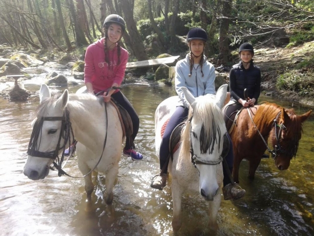A caballo en el rio cerca de Cardedeu